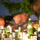 /attachments/trips/cernoix-y-otros-habitantes/foto-borrosa-estudiantes-cern-fisica-bebiendo-alcohol_hu_9f0a11c599090fbe.webp